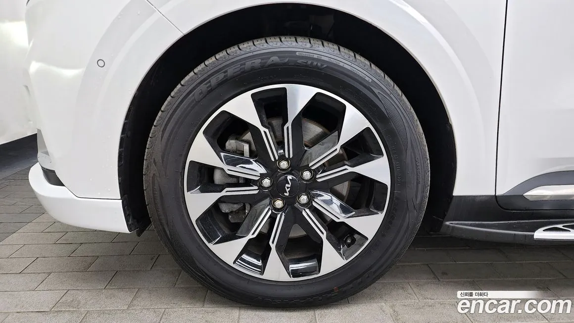 Kia Carnival — фото 10