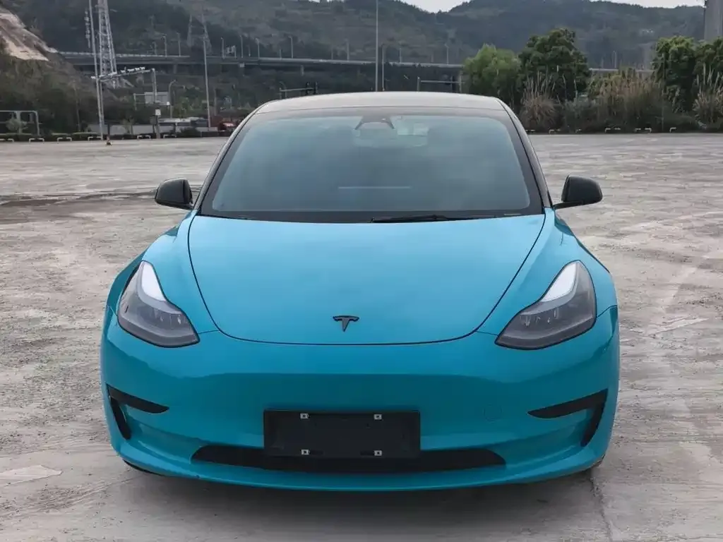 Tesla Model 3 — фото 7