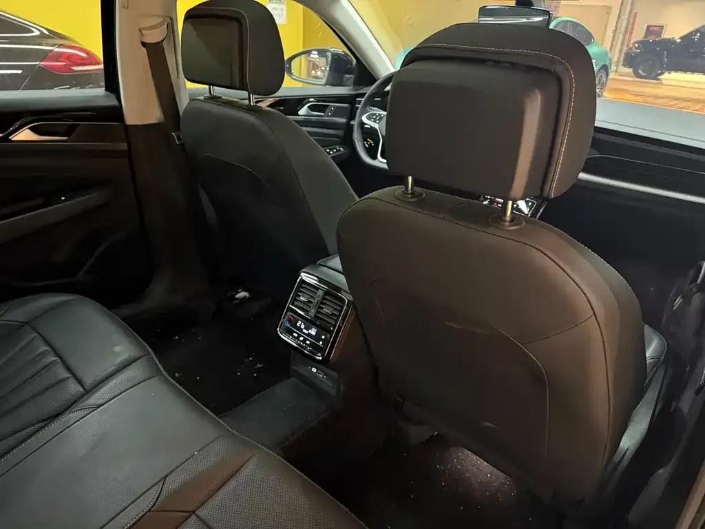 Volkswagen Passat — фото 8