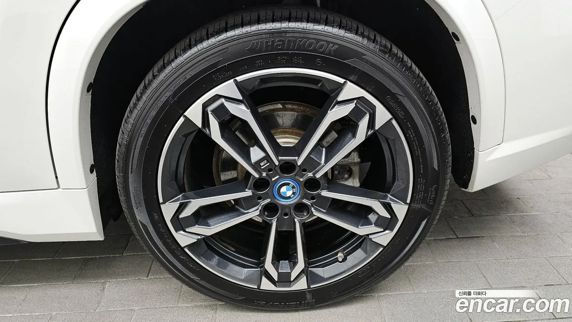 BMW iX1 2023 из KR, фото 9
