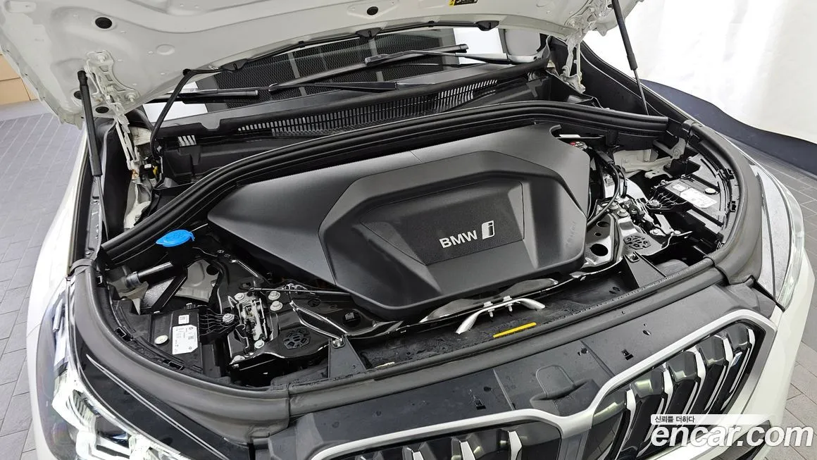 BMW iX1 2023 из KR, фото 10