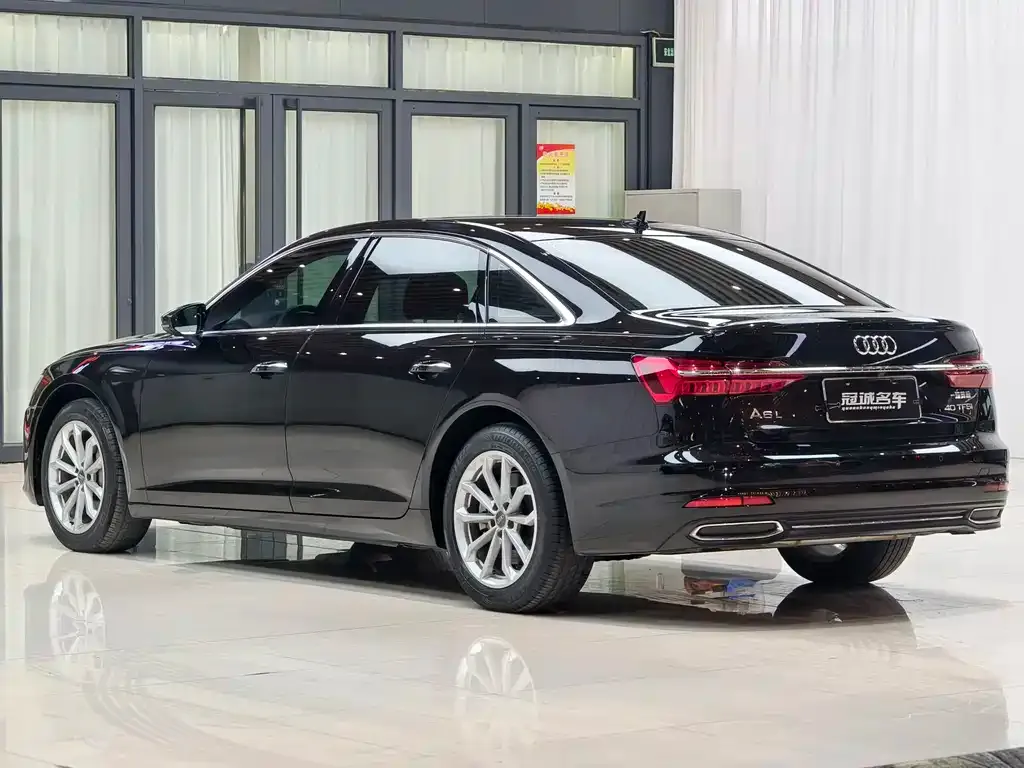 Audi A6L — фото 9