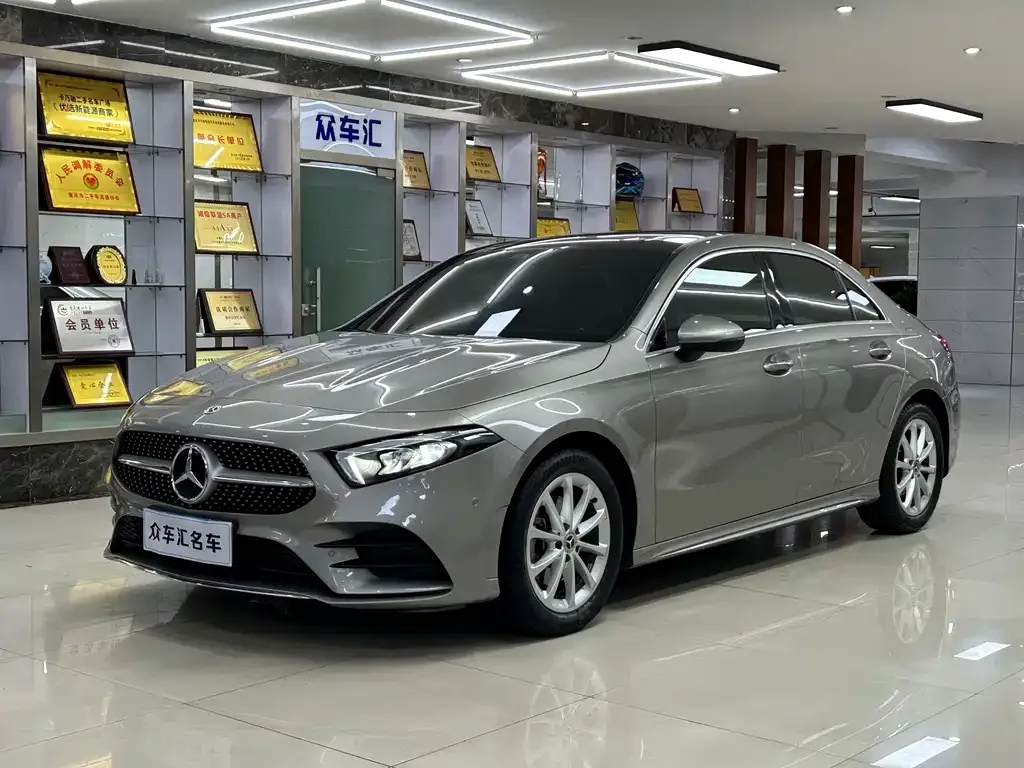 Mercedes-Benz A-Class — фото 1