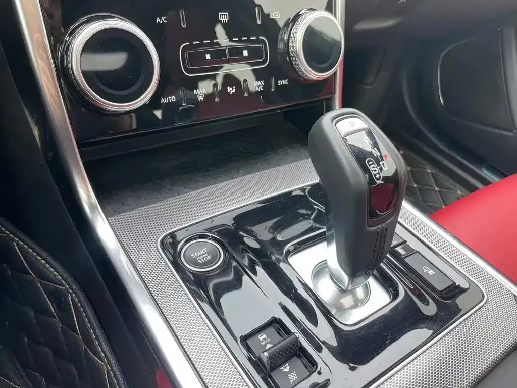 Jaguar XEL 2023 из CN, фото 4