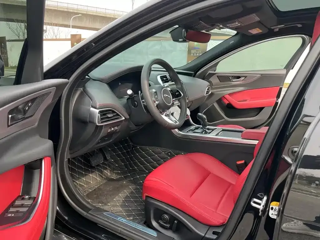 Jaguar XEL 2023 из CN, фото 5