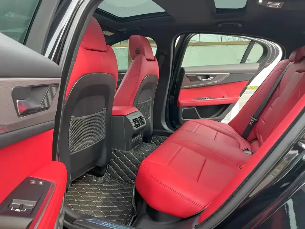 Jaguar XEL 2023 из CN, фото 8