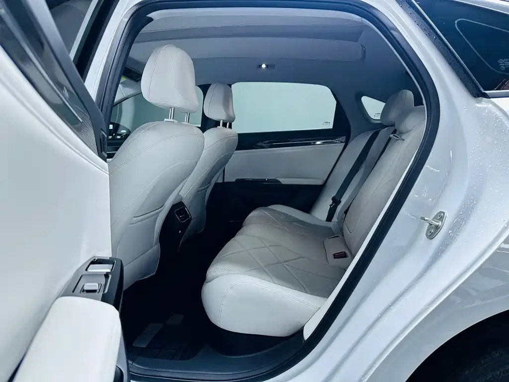 Geely Galaxy L6 2024 из CN, фото 5