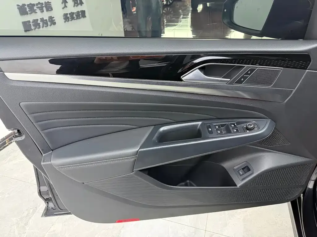 Volkswagen Passat 2022 из CN, фото 6