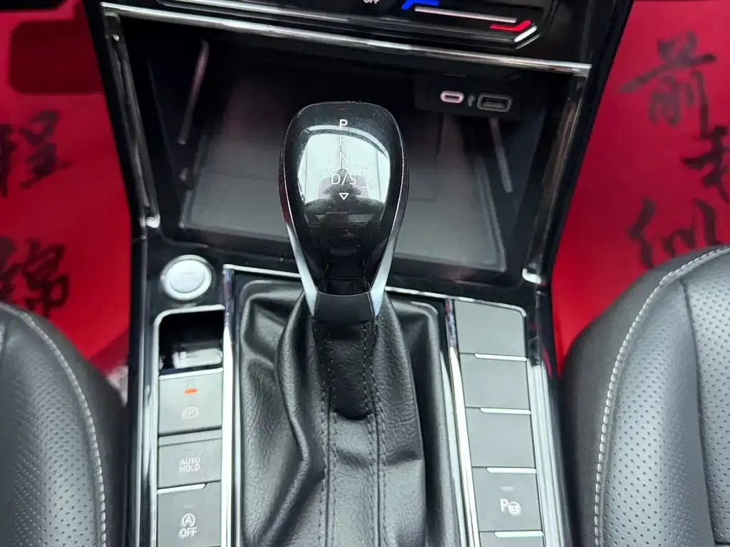 Volkswagen Passat 2022 из CN, фото 4
