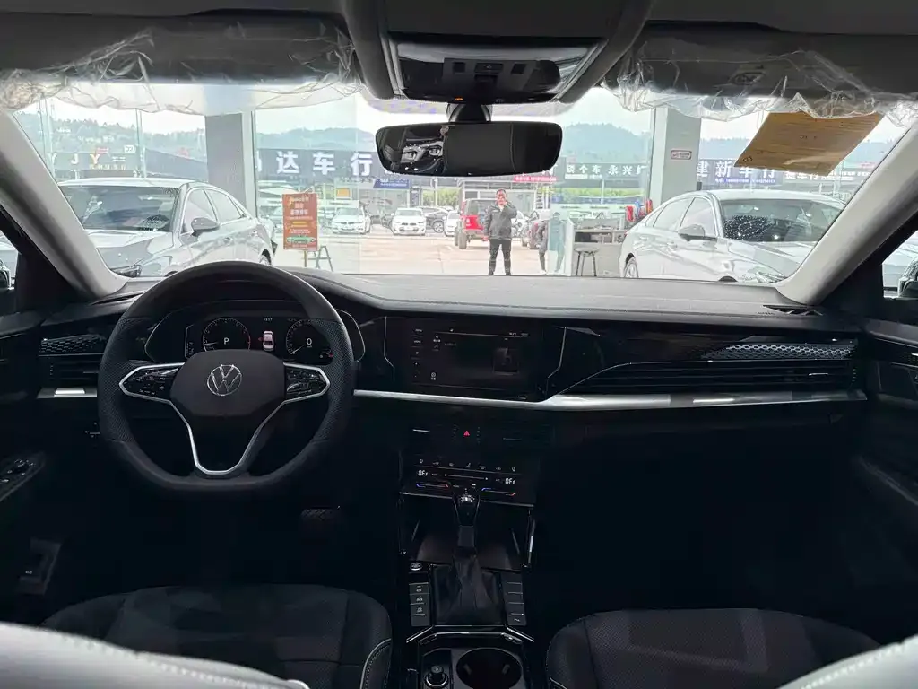 Volkswagen Passat — фото 10