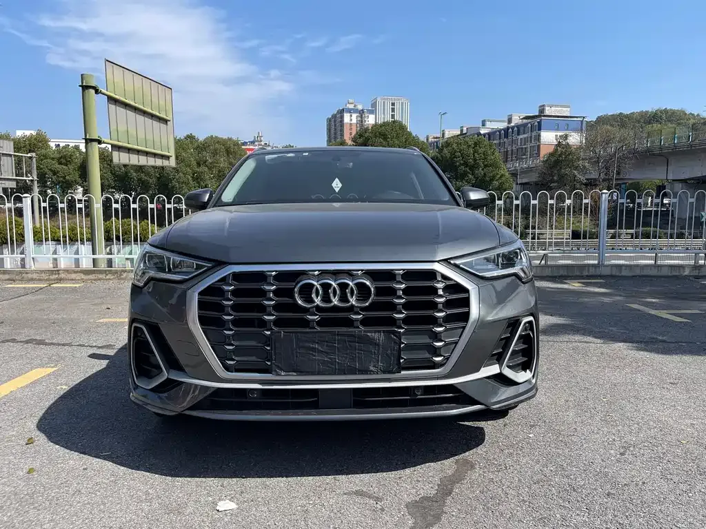 Audi Q3 2021 из CN, фото 4