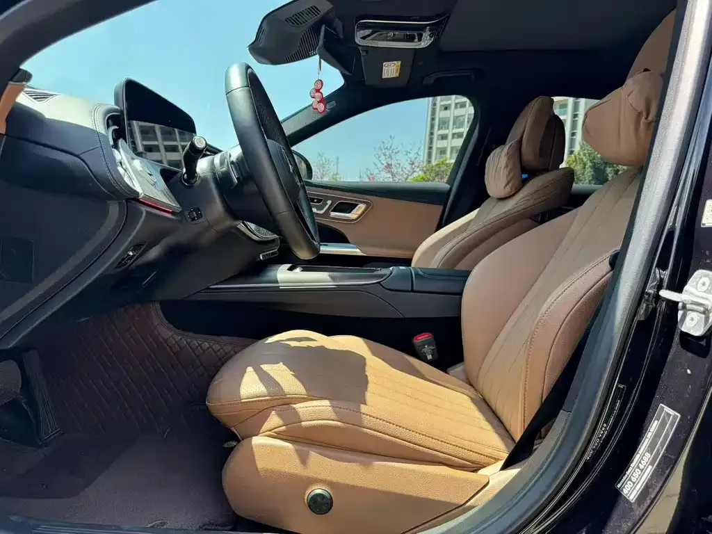 Mercedes-Benz E-Class 2025 из CN, фото 2
