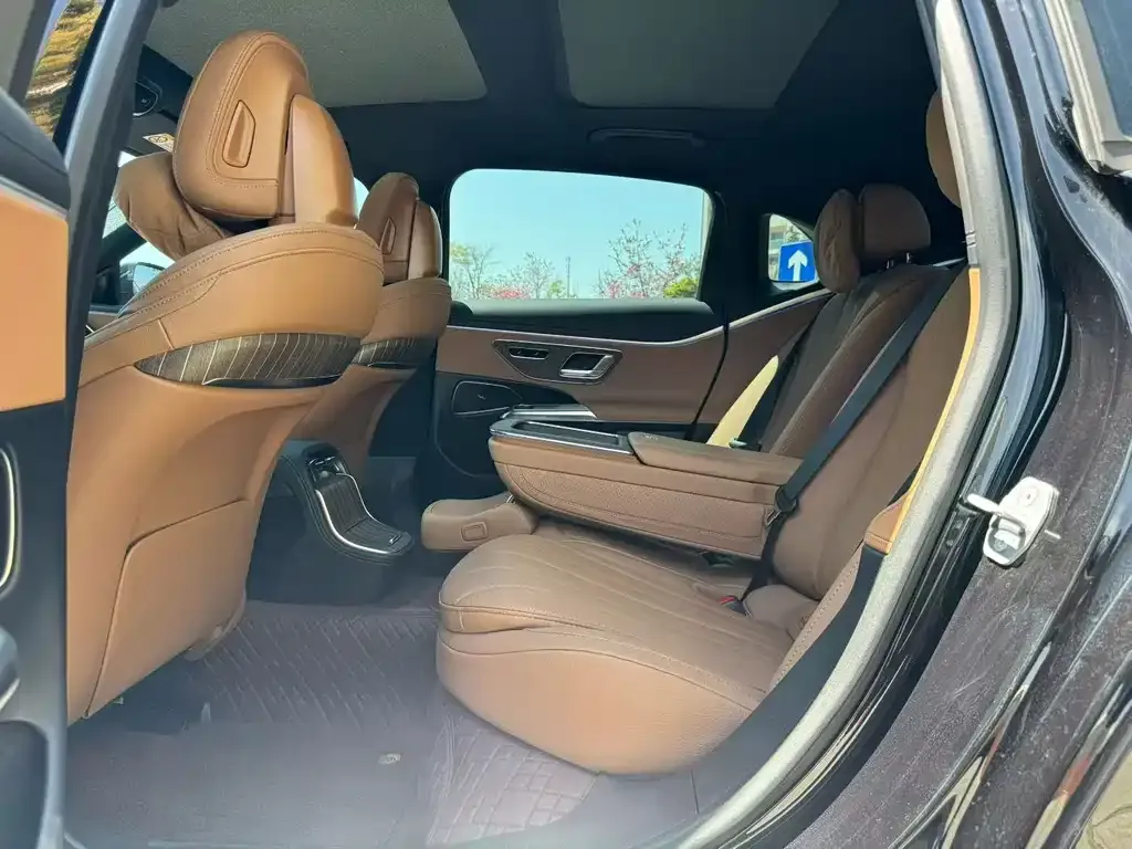 Mercedes-Benz E-Class 2025 из CN, фото 8