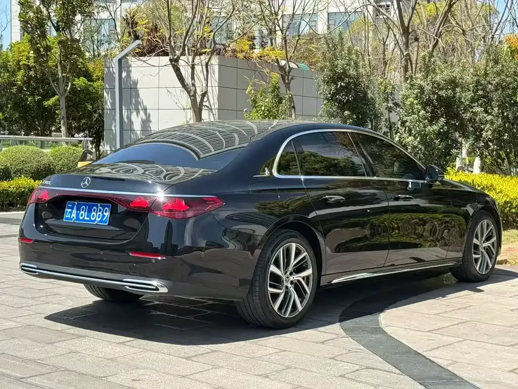 Mercedes-Benz E-Class 2025 из CN, фото 4