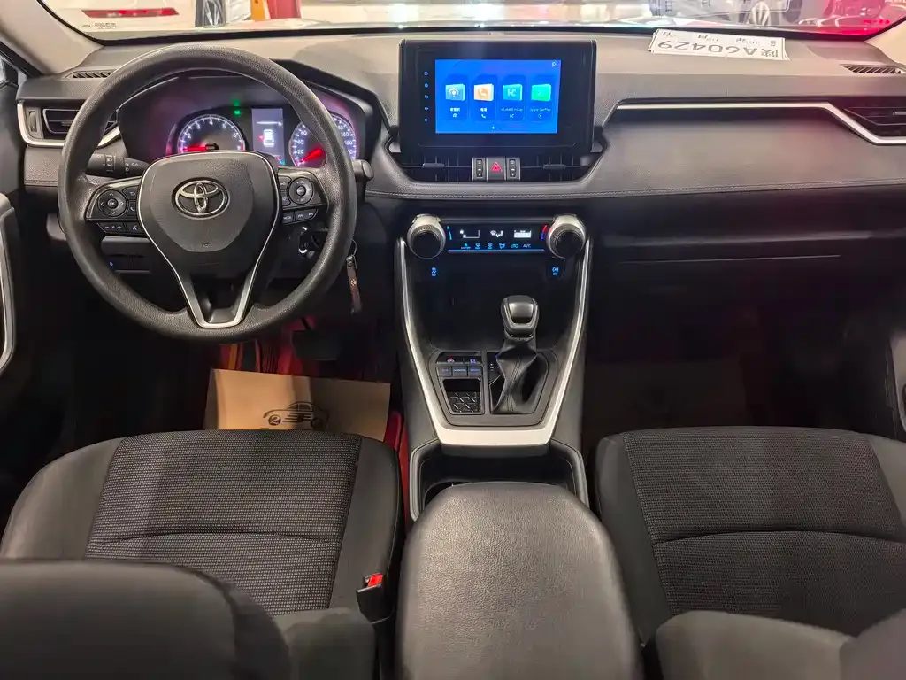 Toyota RAV4 2022 из CN, фото 10