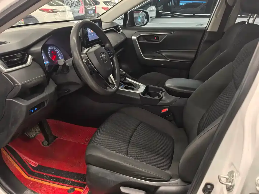 Toyota RAV4 2022 из CN, фото 4