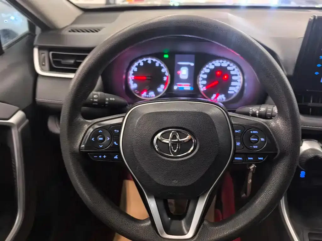 Toyota RAV4 2022 из CN, фото 9