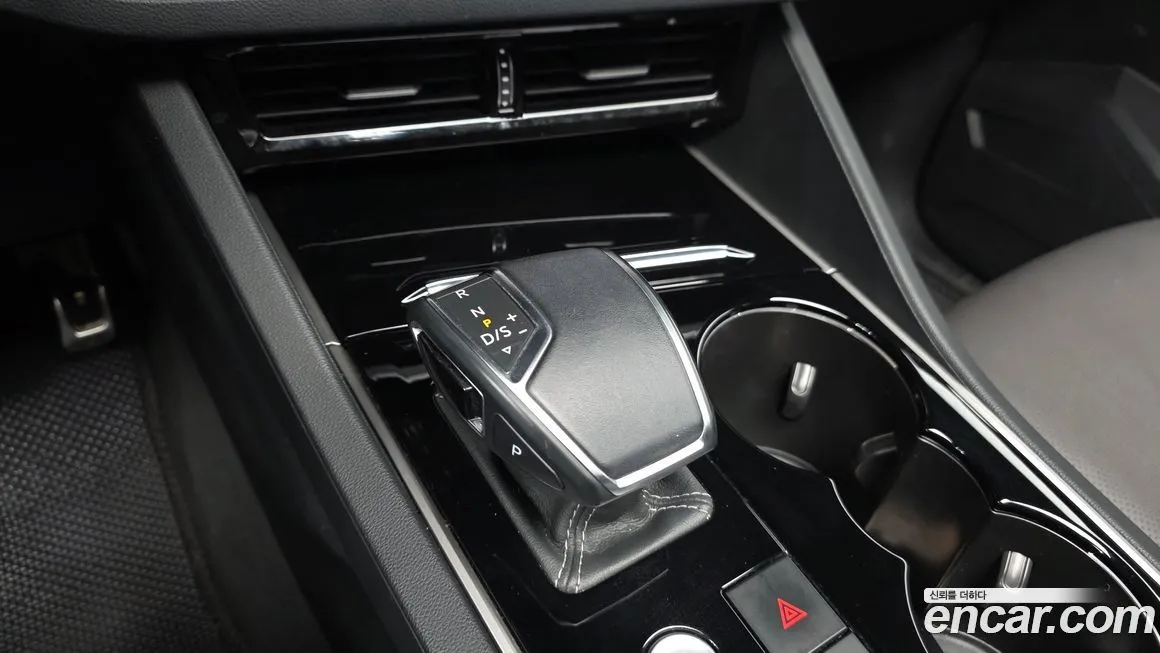 Volkswagen Touareg 2021 из KR, фото 10