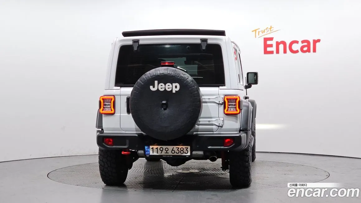Jeep Wrangler 2022 из KR, фото 4