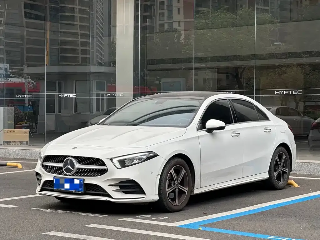 Mercedes-Benz A-Class — фото 9