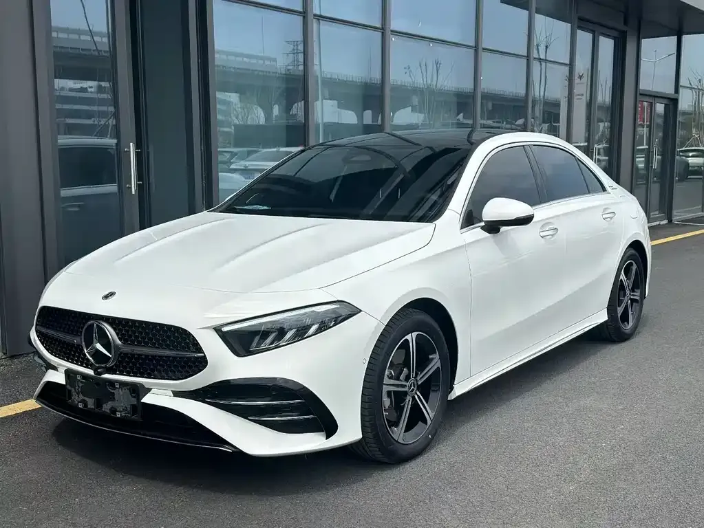 Mercedes-Benz A-Class 2024 из CN, фото 1