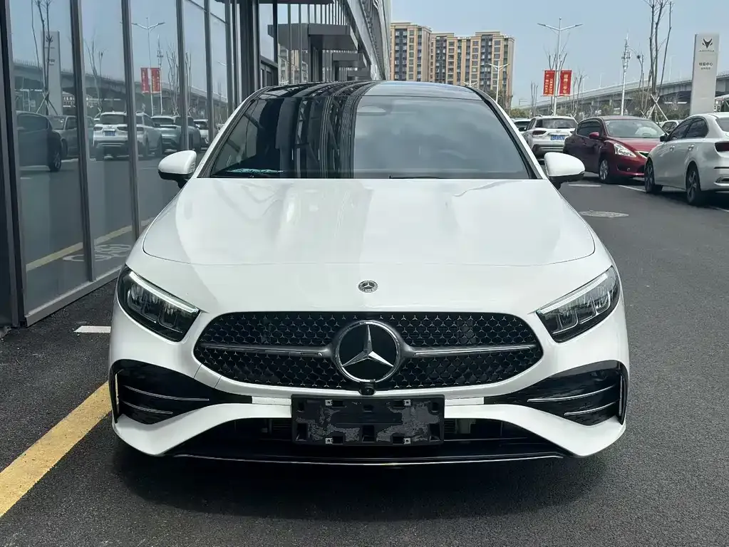 Mercedes-Benz A-Class 2024 из CN, фото 6