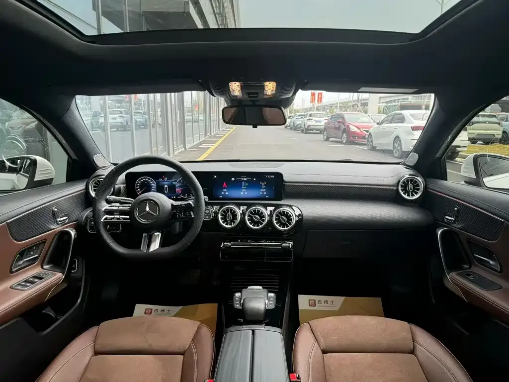 Mercedes-Benz A-Class 2024 из CN, фото 8