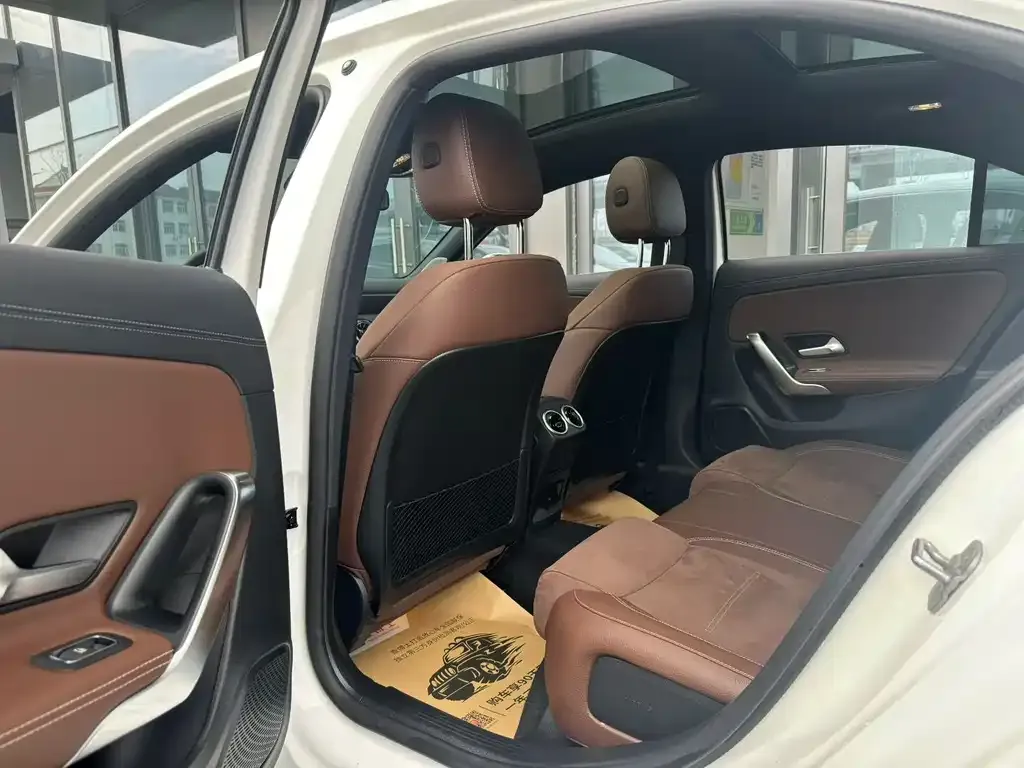 Mercedes-Benz A-Class 2024 из CN, фото 4