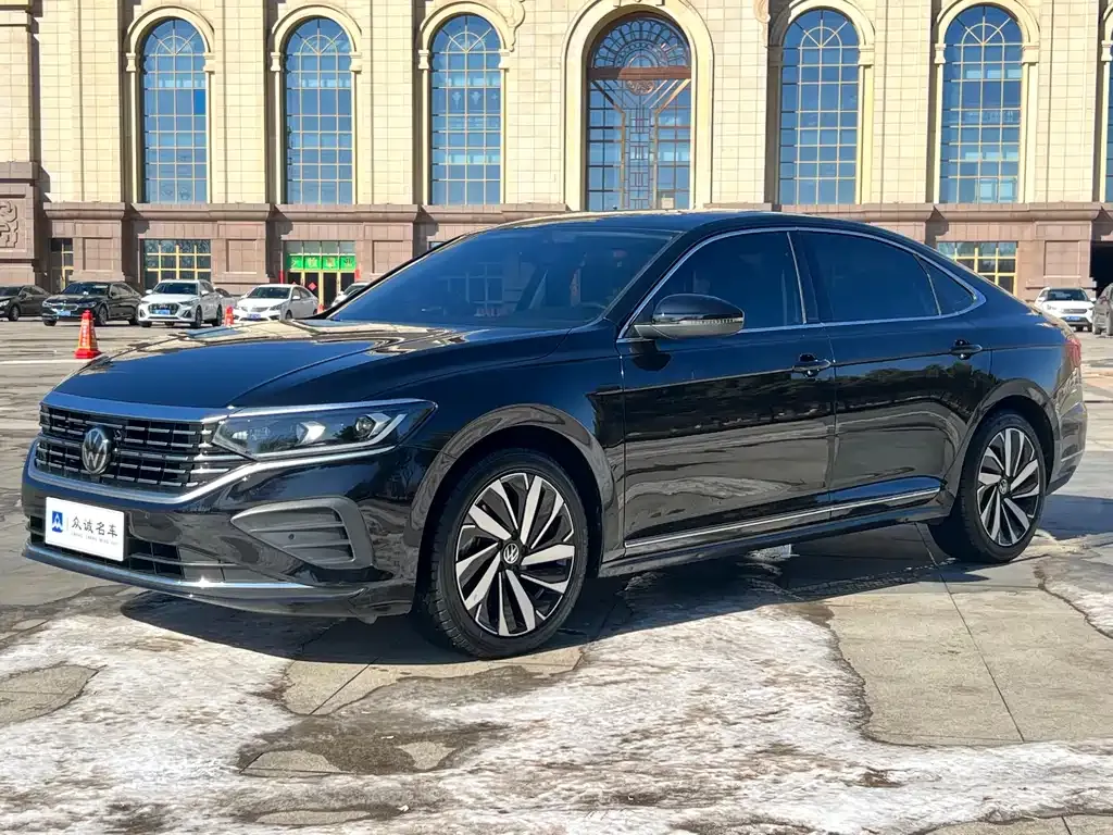 Volkswagen Passat — фото 1