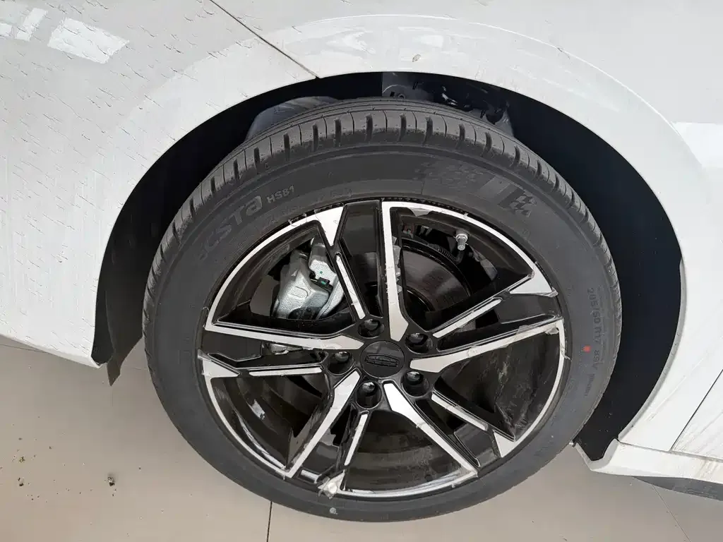Geely Binrui 2026 из CN, фото 7