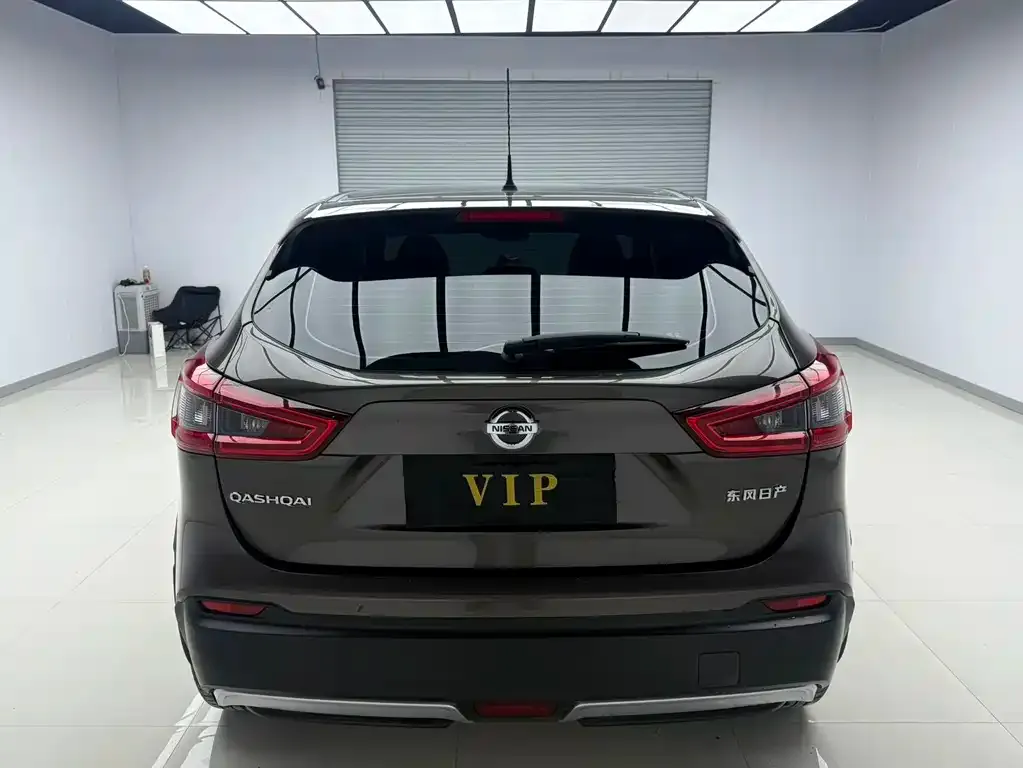 Nissan Qashqai — фото 4