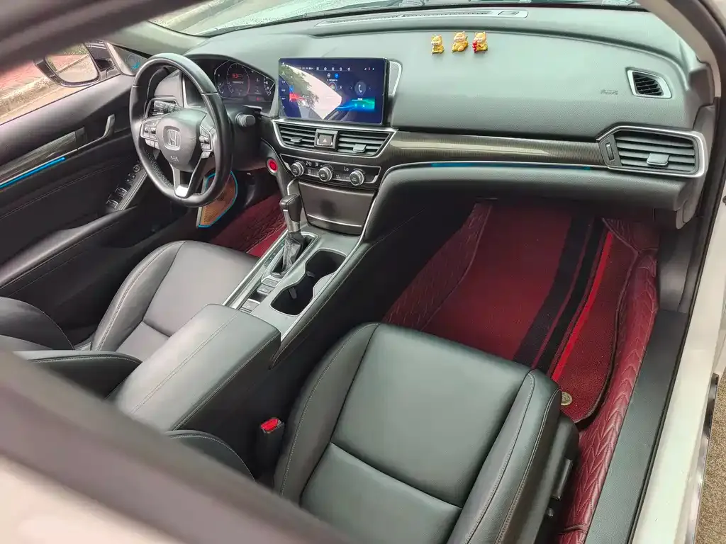 Honda Accord — фото 7