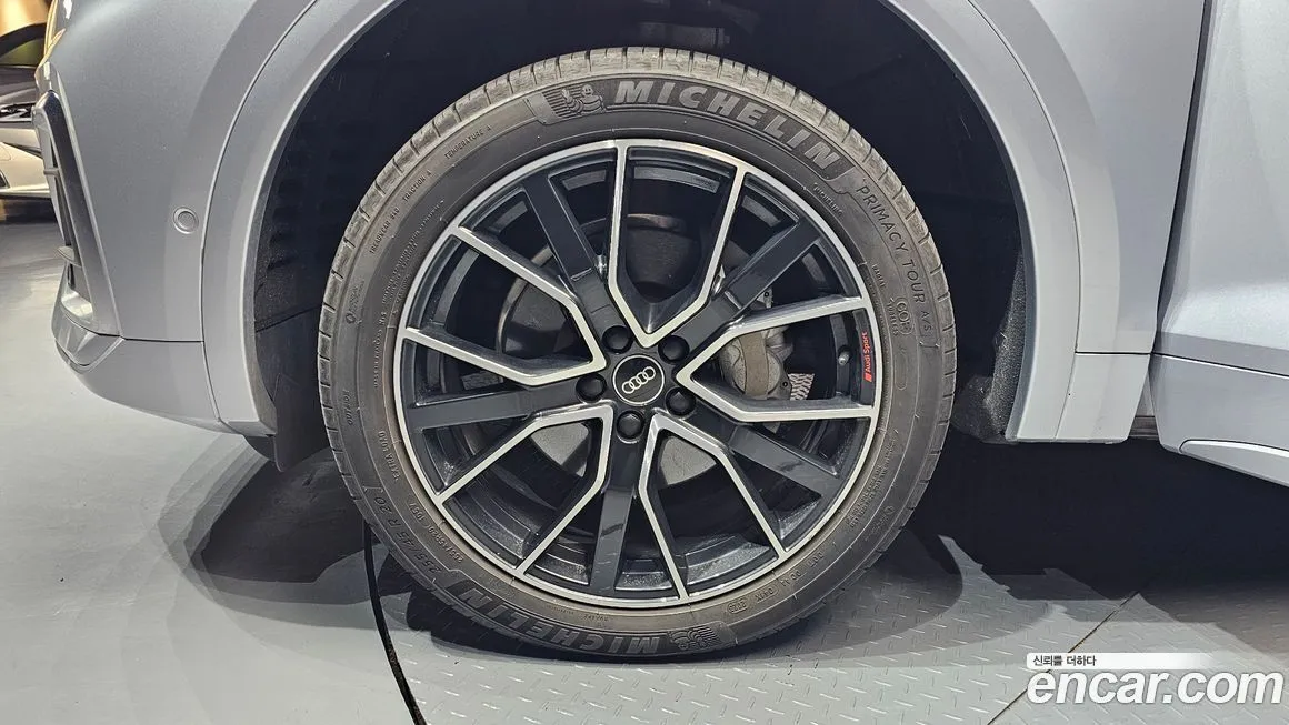 Audi Q5 2022 из KR, фото 10