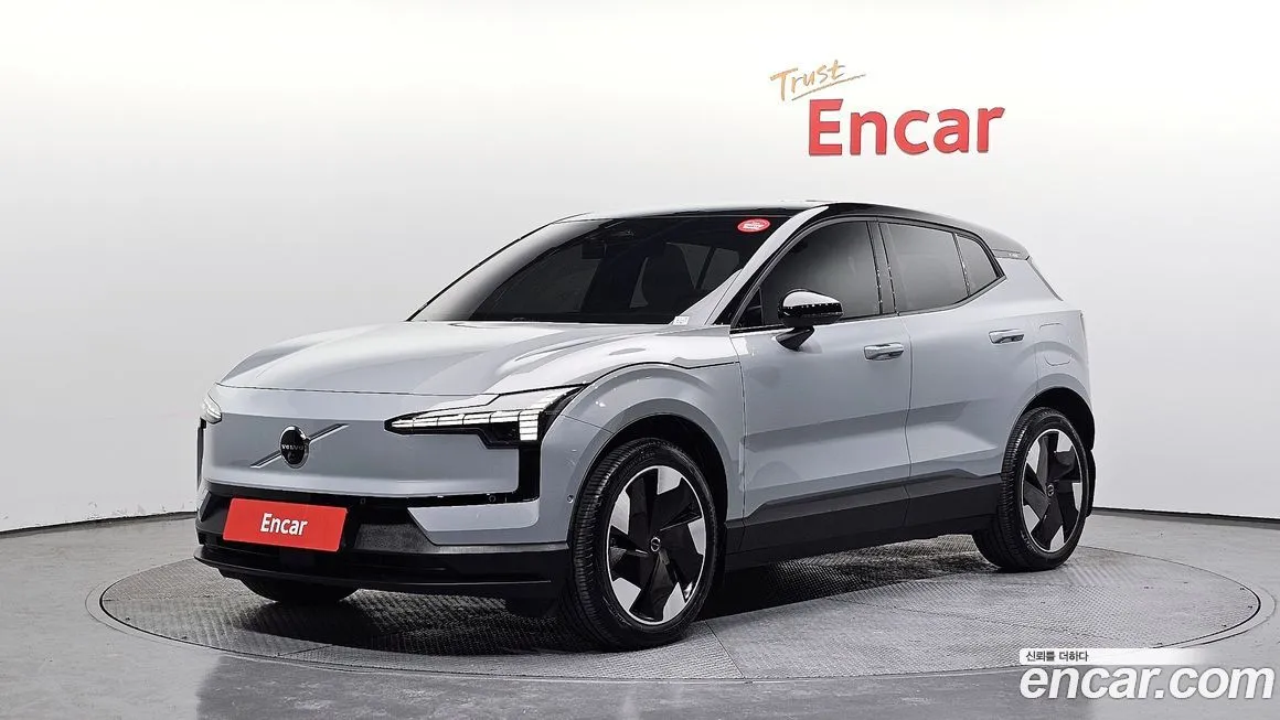 Volvo EX30 2025 из KR, фото 1