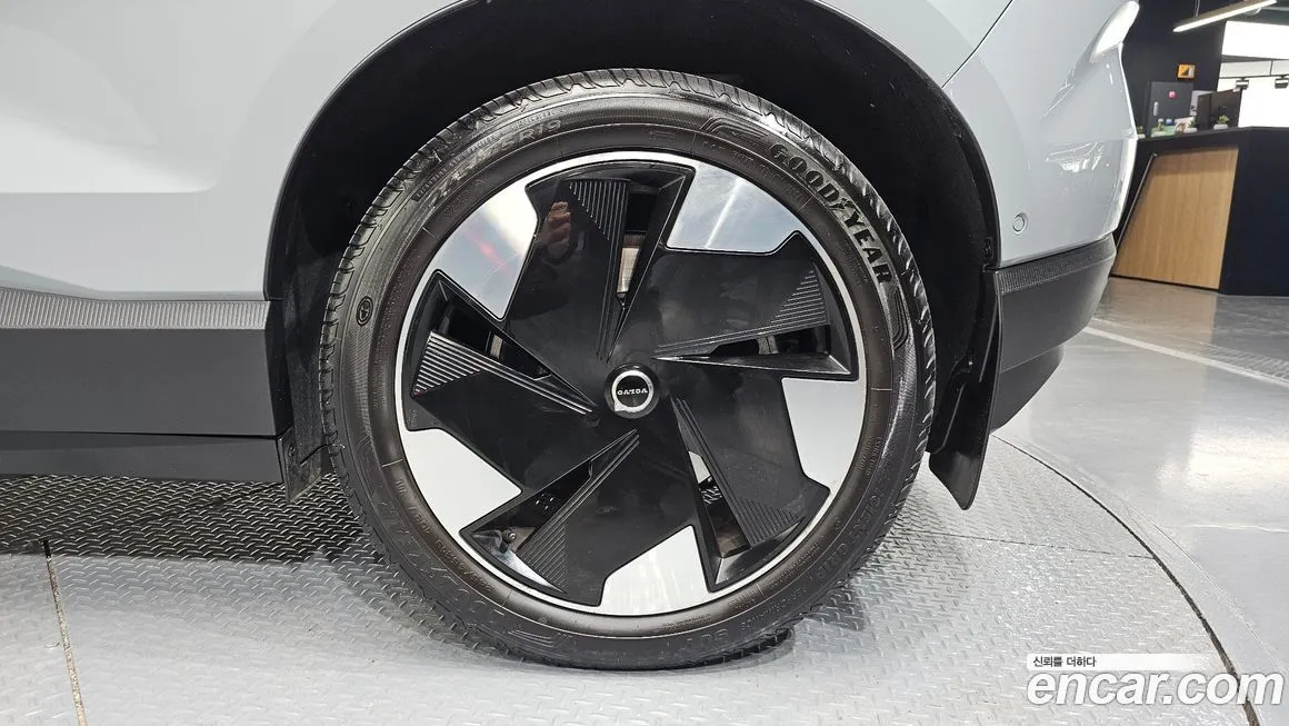 Volvo EX30 2025 из KR, фото 10