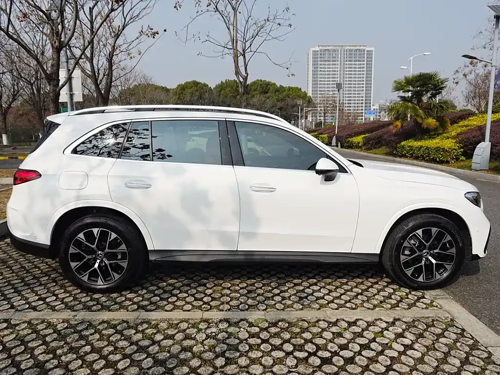 Mercedes-Benz GLC 2023 из CN, фото 7