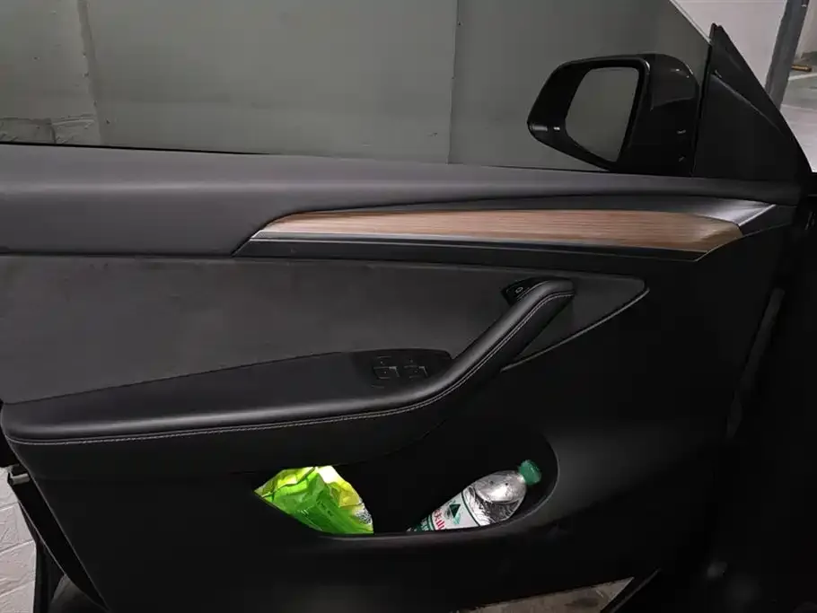 Tesla Model Y 2021 из CN, фото 7