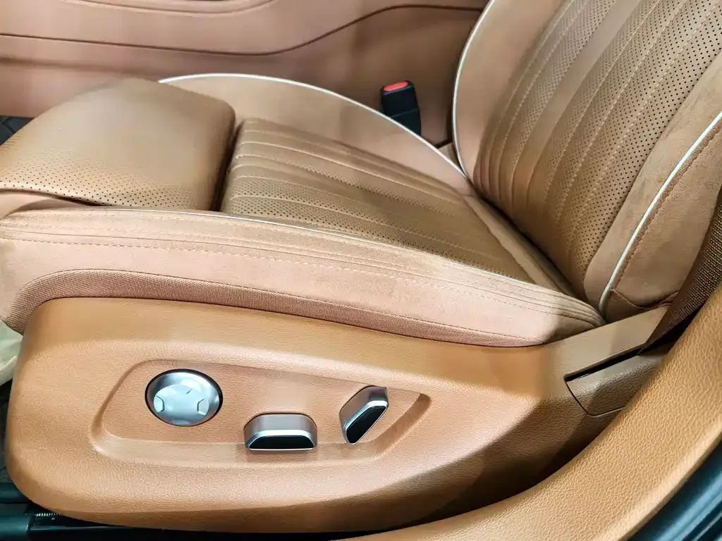 Hongqi H9 2025 из CN, фото 5