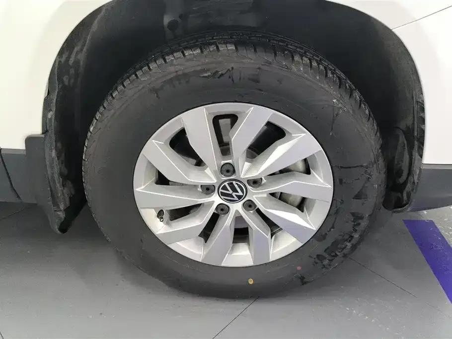 Volkswagen Tharu 2021 из CN, фото 9