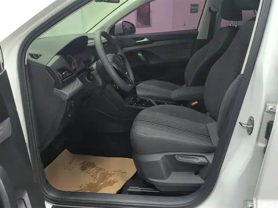 Volkswagen Tharu 2021 из CN, фото 8