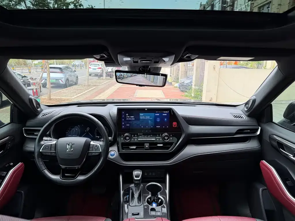 Toyota Crown Kluger 2022 из CN, фото 3