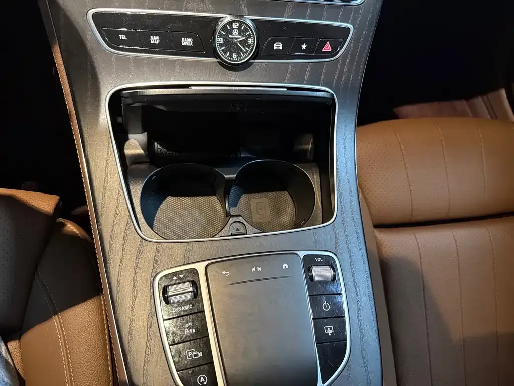 Mercedes-Benz E-Class 2022 из CN, фото 9