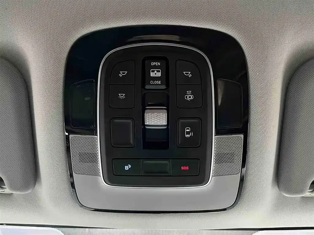 Hyundai Custo — фото 10