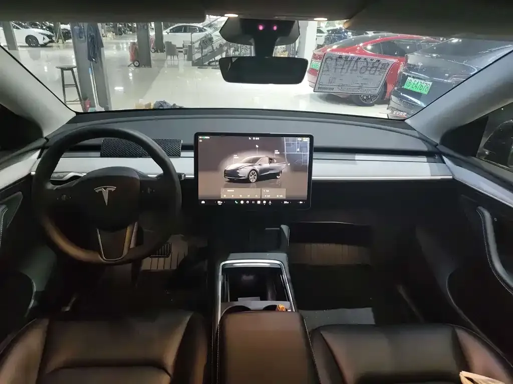 Tesla Model Y 2024 из CN, фото 5