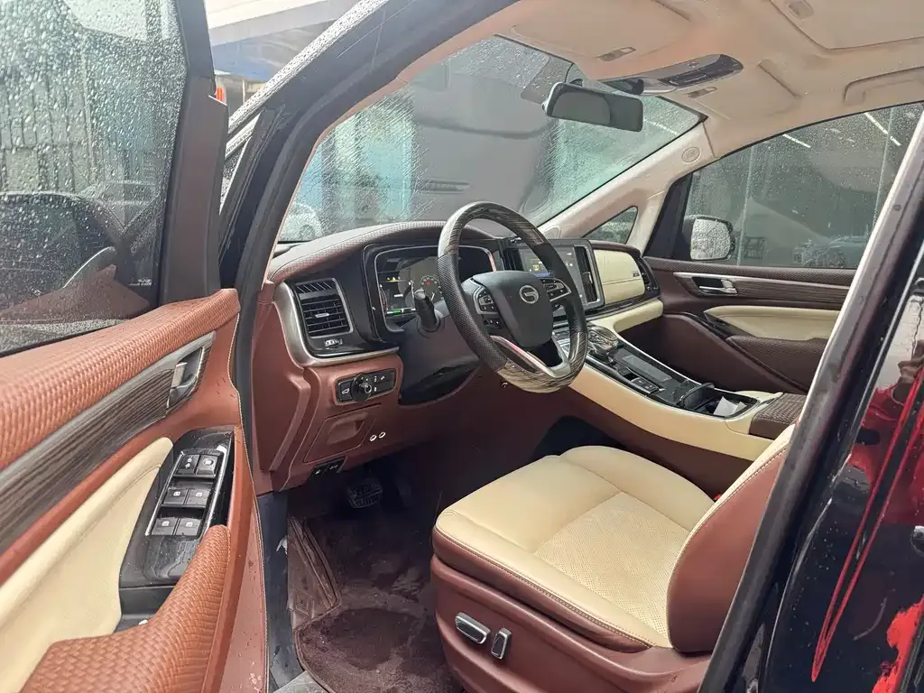 GAC Motor Trumpchi M8 — фото 8