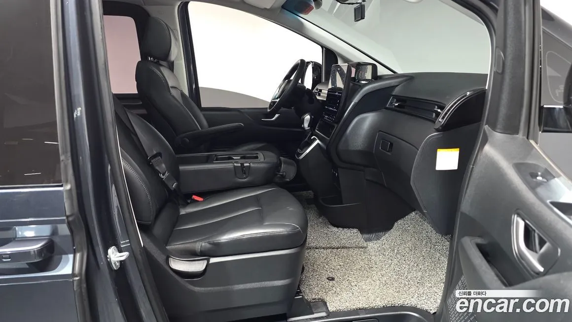Hyundai Staria 2025 из KR, фото 5
