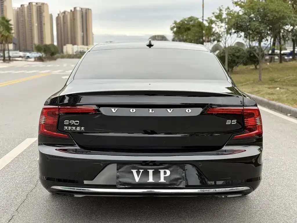 Volvo S90 — фото 7