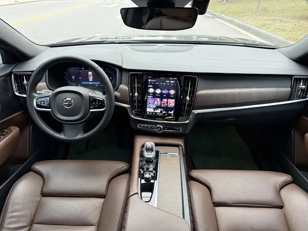 Volvo S90 — фото 3
