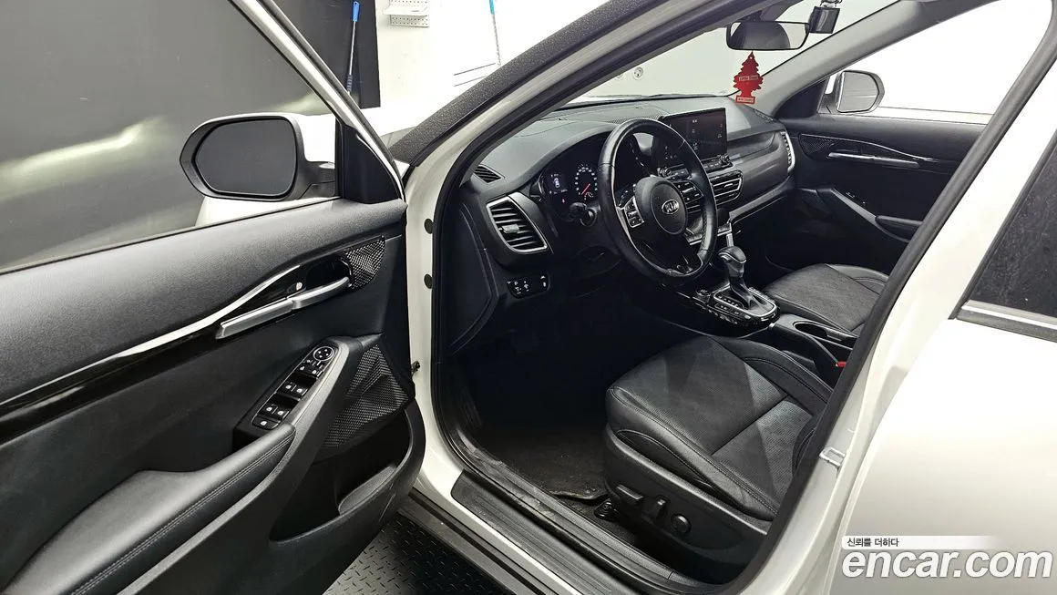 Kia Seltos 2022 из KR, фото 2