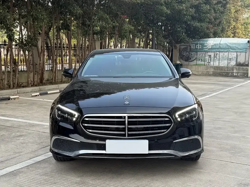 Mercedes-Benz E-Class 2023 из CN, фото 6